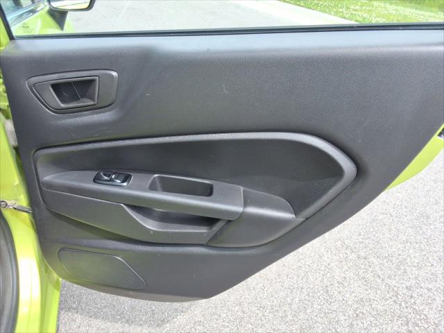 2011 Ford Fiesta SES