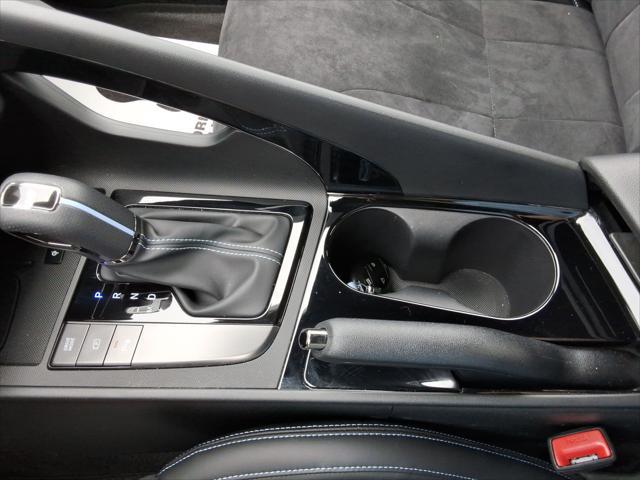 2025 Hyundai Elantra Base