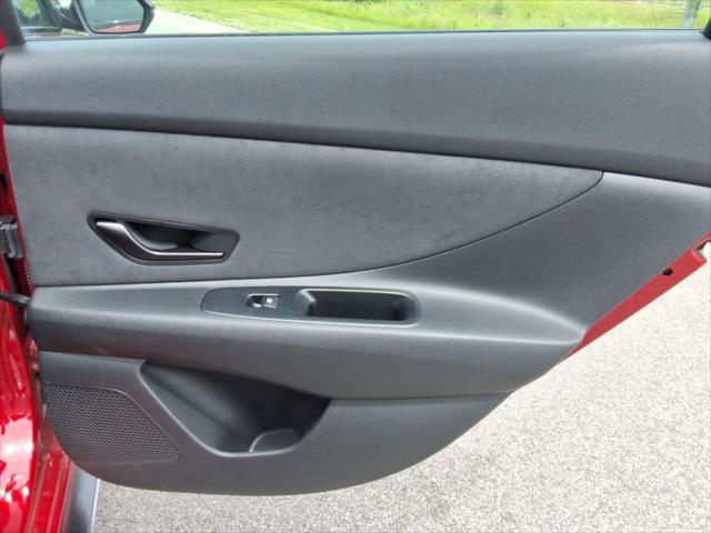 2025 Hyundai Elantra Base