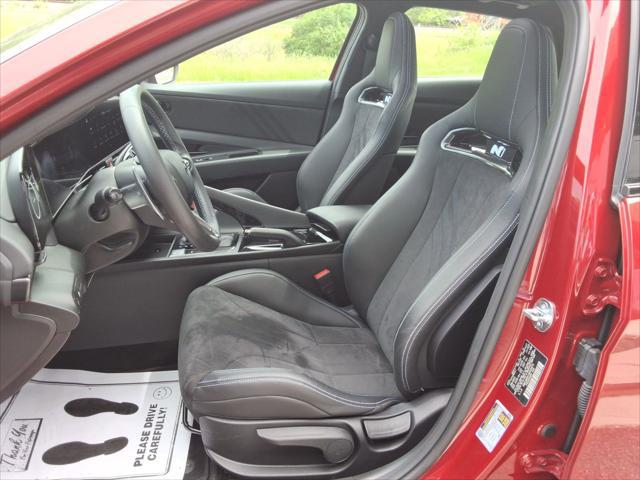 2025 Hyundai Elantra Base