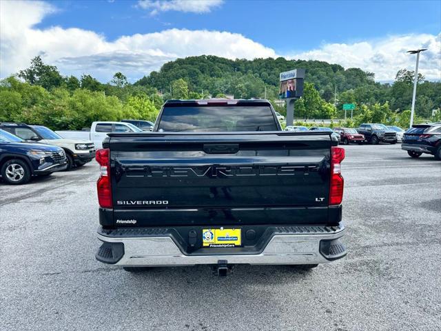 2022 Chevrolet Silverado 1500 4WD Crew Cab Short Bed LT with 2FL