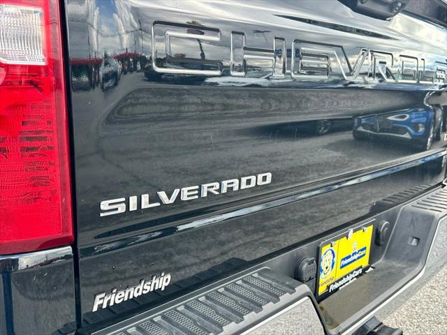 2022 Chevrolet Silverado 1500 4WD Crew Cab Short Bed LT with 2FL