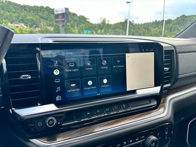 2022 Chevrolet Silverado 1500 4WD Crew Cab Short Bed LT with 2FL