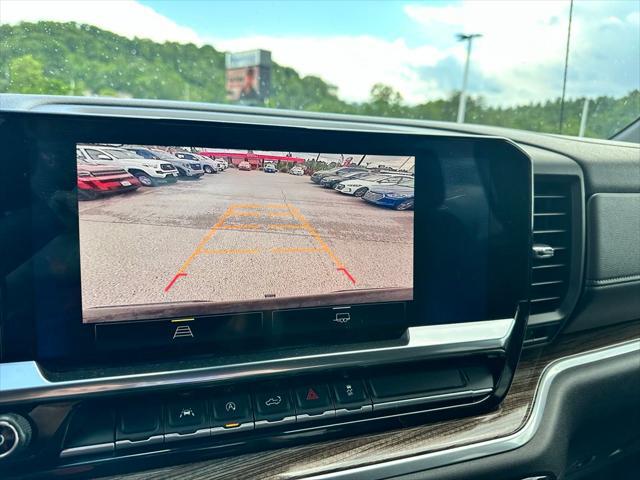 2022 Chevrolet Silverado 1500 4WD Crew Cab Short Bed LT with 2FL