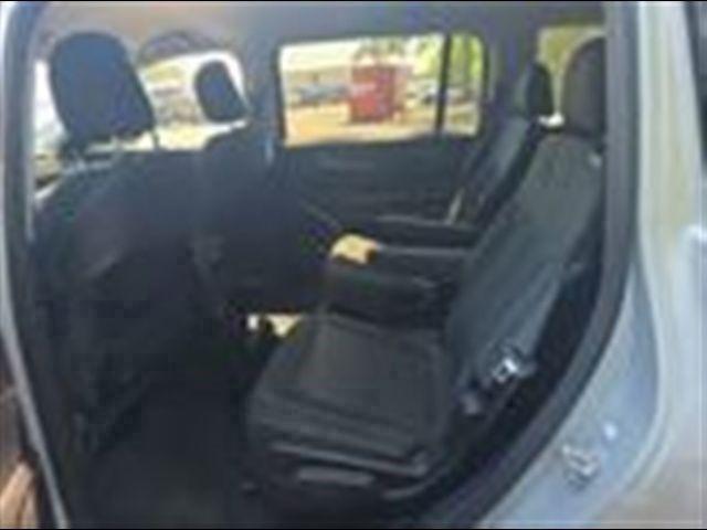 2022 Jeep Grand Cherokee L Laredo 4x4