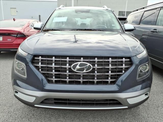 2026 Hyundai Venue SEL w/Two-Tone Roof