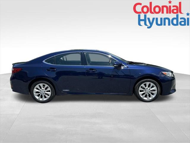 2014 Lexus ES 300h 300h