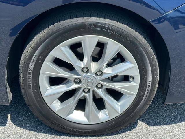 2014 Lexus ES 300h 300h