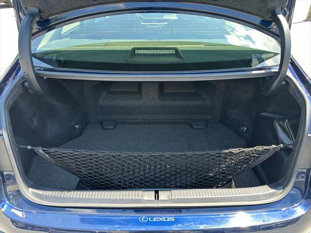2014 Lexus ES 300h 300h