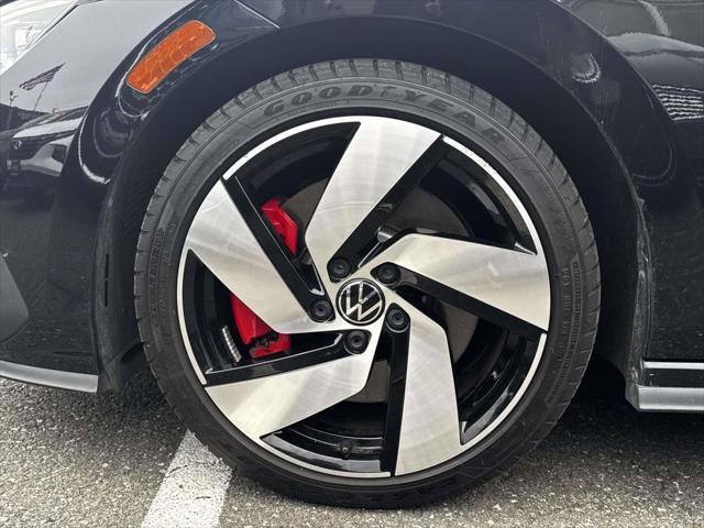 2024 Volkswagen Golf GTI 2.0T S