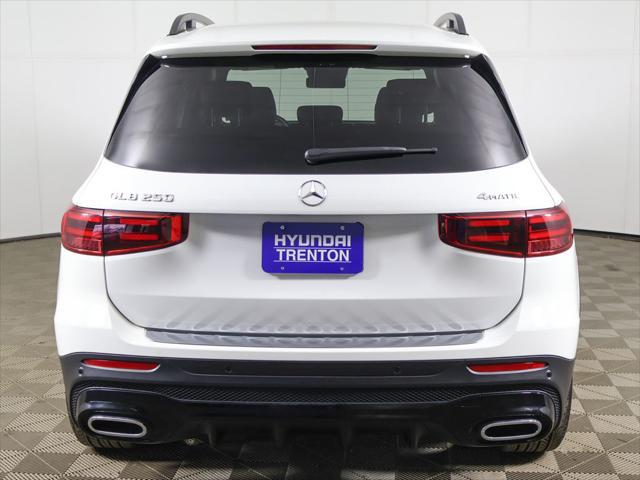2025 Mercedes-Benz GLB 4MATIC
