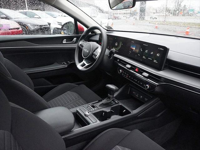 2025 Kia K5 LXS