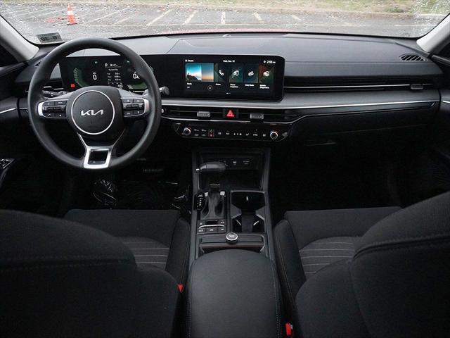 2025 Kia K5 LXS