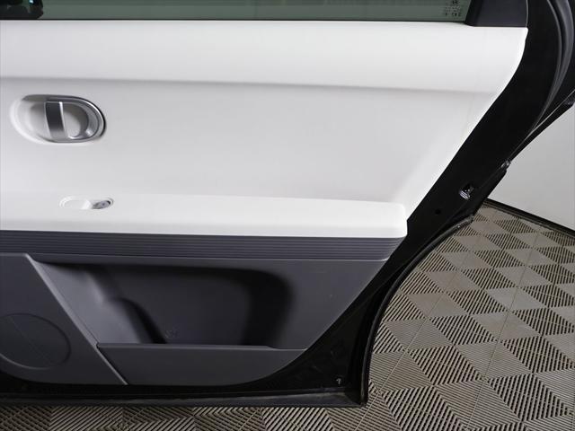 2023 Hyundai IONIQ 5 SE