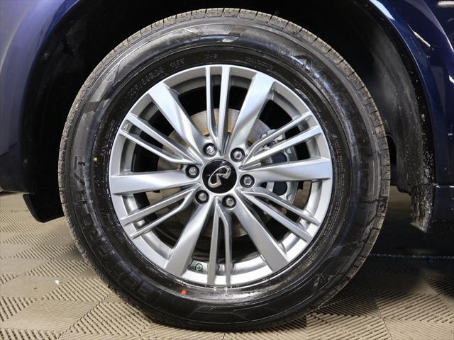 2024 INFINITI QX80 LUXE AWD