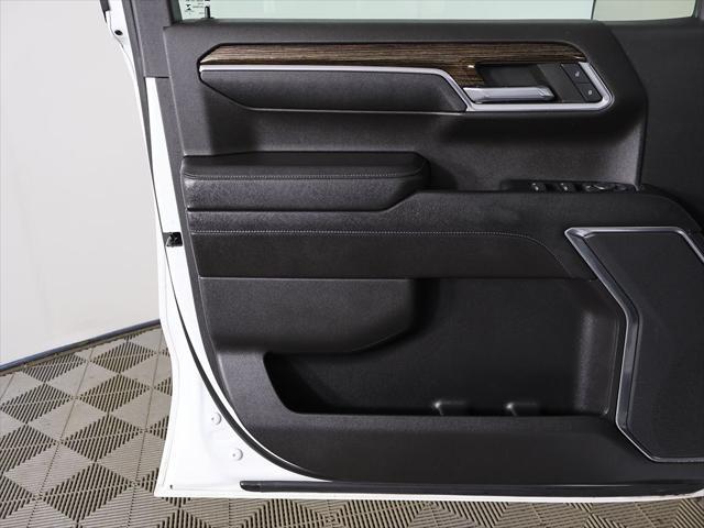 2022 GMC Sierra 1500 4WD Crew Cab Short Box Elevation