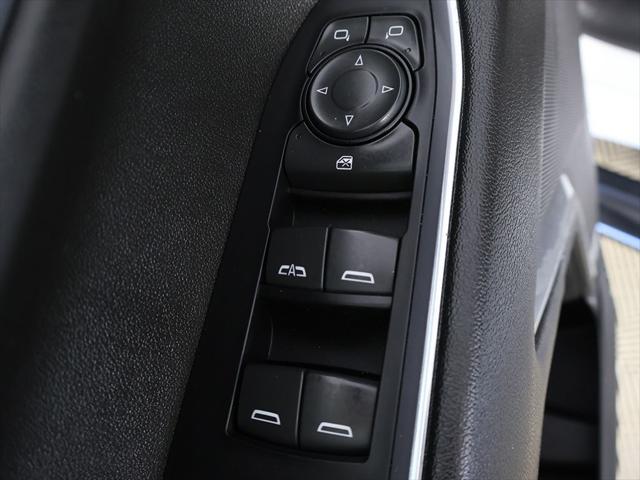 2022 GMC Sierra 1500 4WD Crew Cab Short Box Elevation