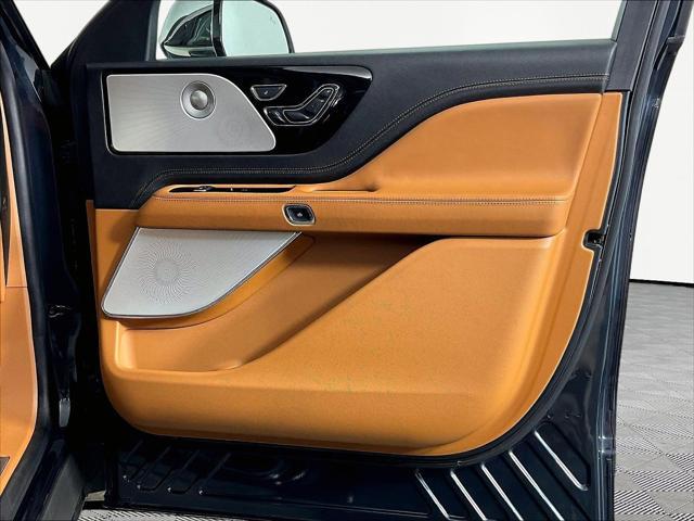 2022 Lincoln Aviator Black Label