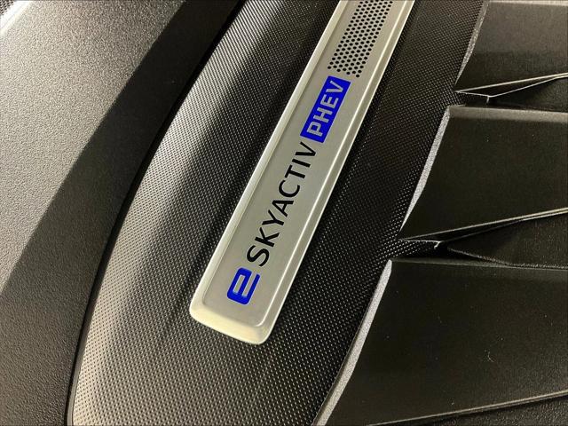 2024 Mazda X-90 Premium Plus