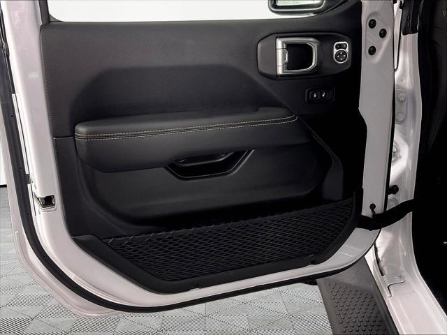 2024 Jeep Wrangler 4-Door Sahara 4x4