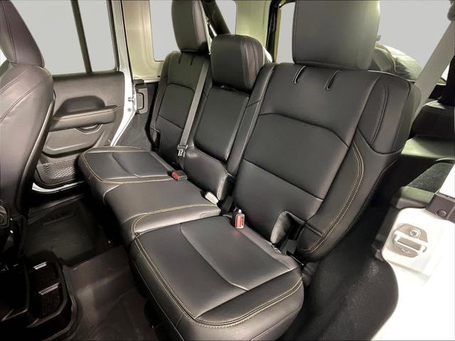 2024 Jeep Wrangler 4-Door Sahara 4x4
