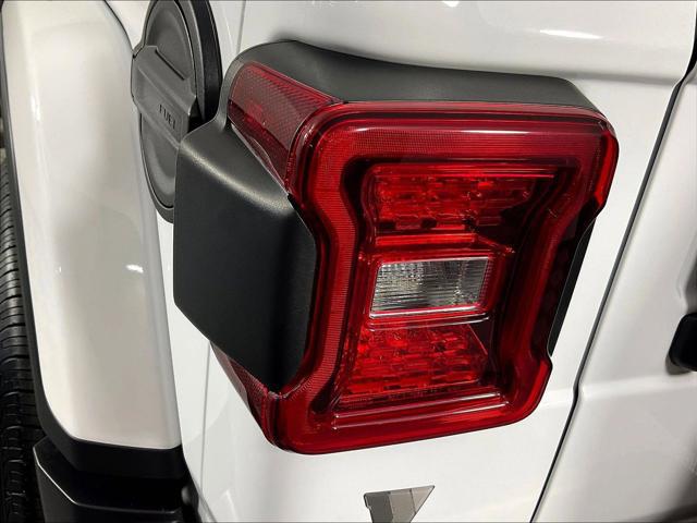 2024 Jeep Wrangler 4-Door Sahara 4x4