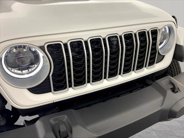 2024 Jeep Wrangler 4-Door Sahara 4x4