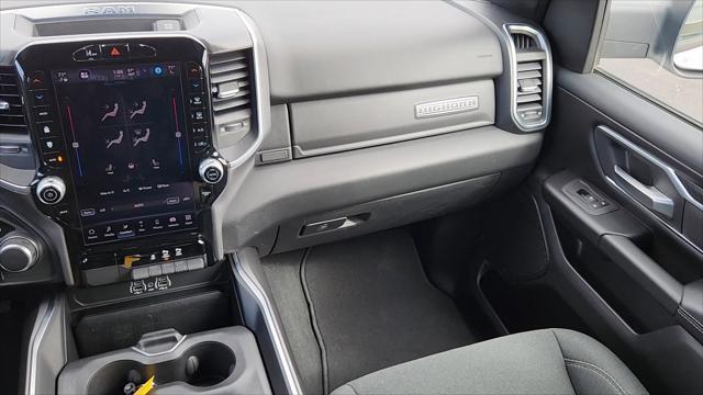 2025 Ram 1500 Big Horn Crew Cab 4x4 5'7" Box