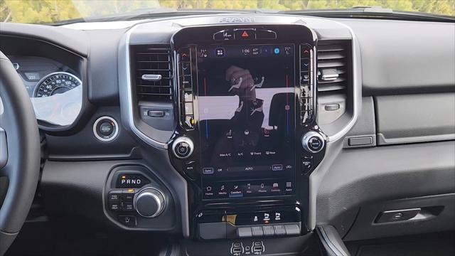 2025 Ram 1500 Big Horn Crew Cab 4x4 5'7" Box