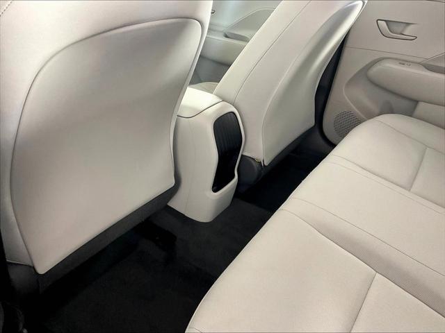 2024 Hyundai Kona SE