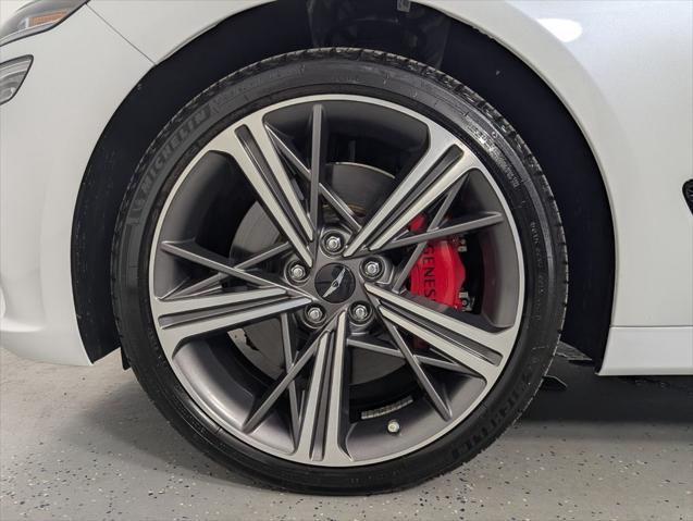 2025 Genesis G70 2.5T RWD