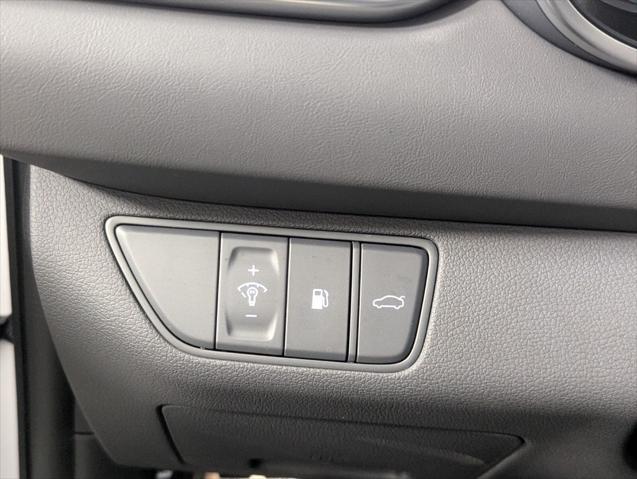2025 Genesis G70 2.5T RWD