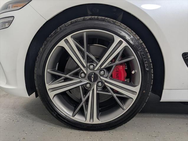 2025 Genesis G70 2.5T RWD
