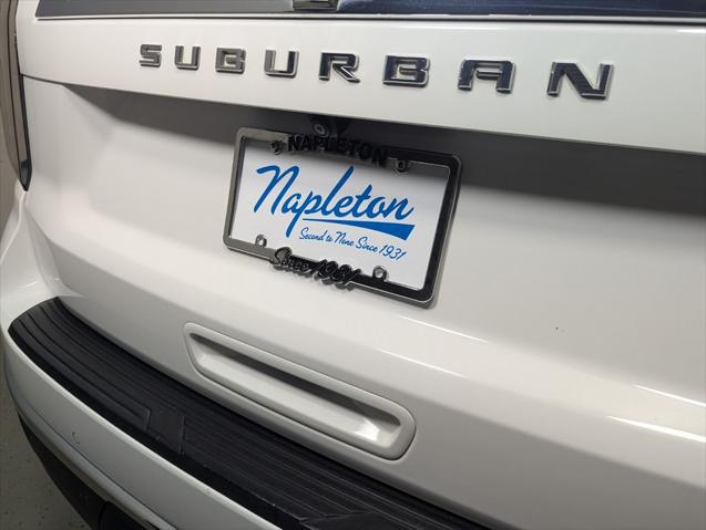 2022 Chevrolet Suburban 2WD LT