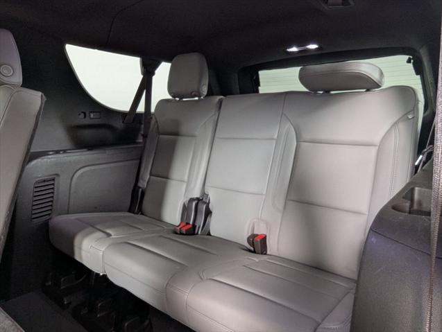 2022 Chevrolet Suburban 2WD LT