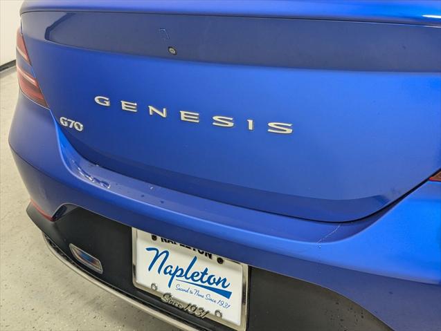 2022 Genesis G70 2.0T RWD