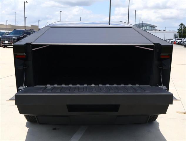 2025 Tesla Cybertruck Cyberbeast