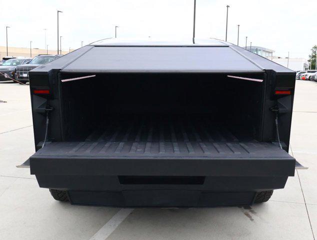 2025 Tesla Cybertruck All-Wheel Drive
