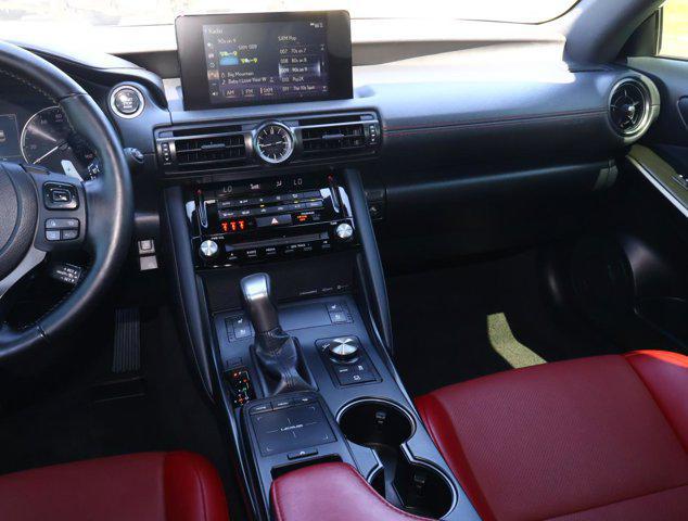 2023 Lexus IS 300 300