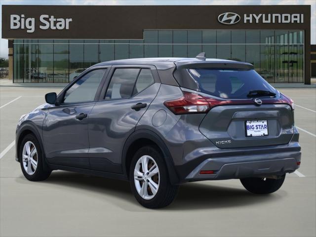 2022 Nissan Kicks S Xtronic CVT