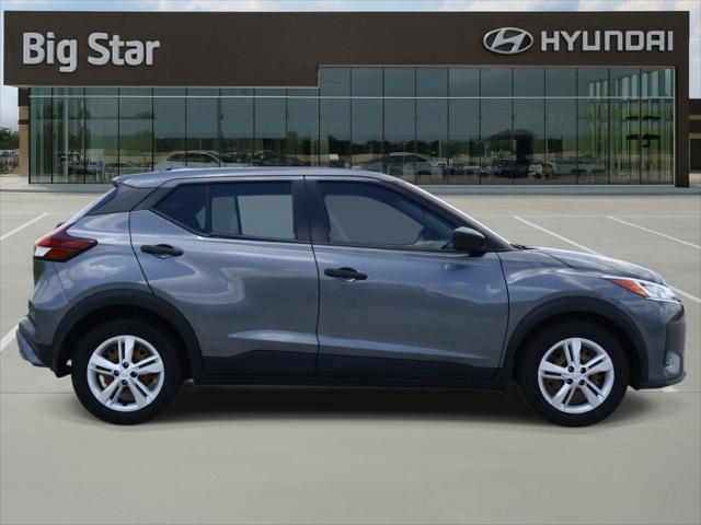2022 Nissan Kicks S Xtronic CVT