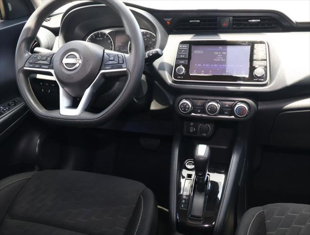 2022 Nissan Kicks S Xtronic CVT