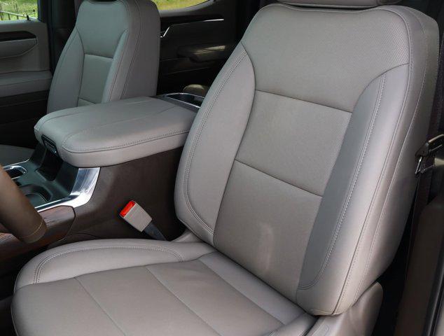 2026 GMC Sierra 1500 Crew Cab, Short Bed, SLT, RWD