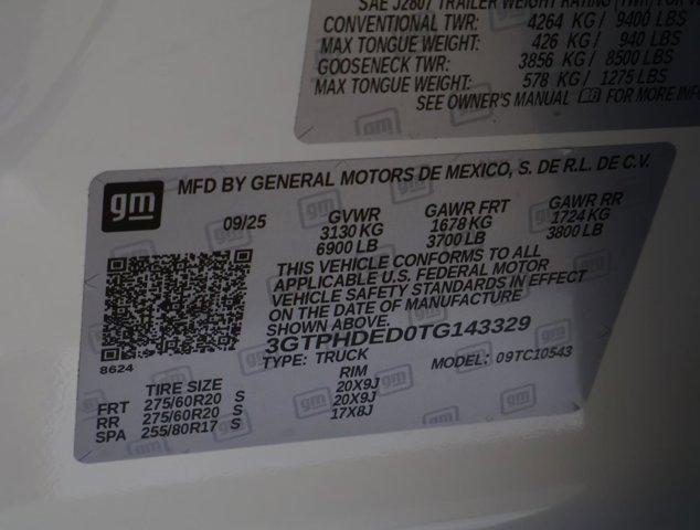 2026 GMC Sierra 1500 Crew Cab, Short Bed, SLT, RWD