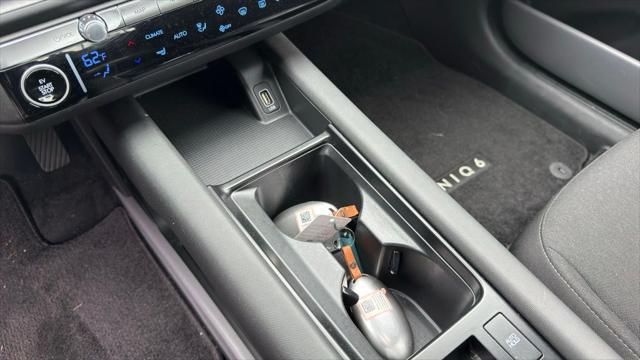 2024 Hyundai IONIQ 6 SE