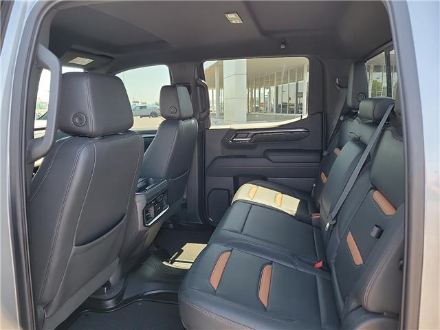 2023 GMC Sierra 1500 4WD Crew Cab Short Box AT4