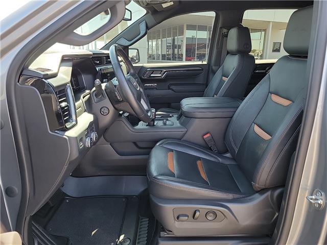 2023 GMC Sierra 1500 4WD Crew Cab Short Box AT4