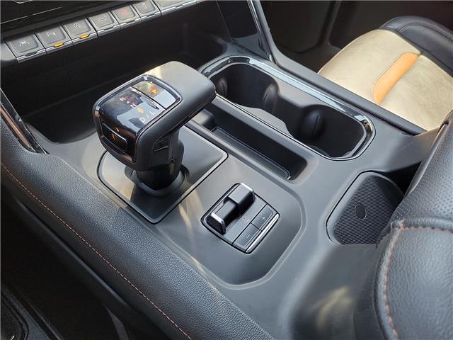 2023 GMC Sierra 1500 4WD Crew Cab Short Box AT4