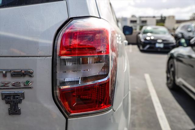 2016 Subaru Forester 2.5i