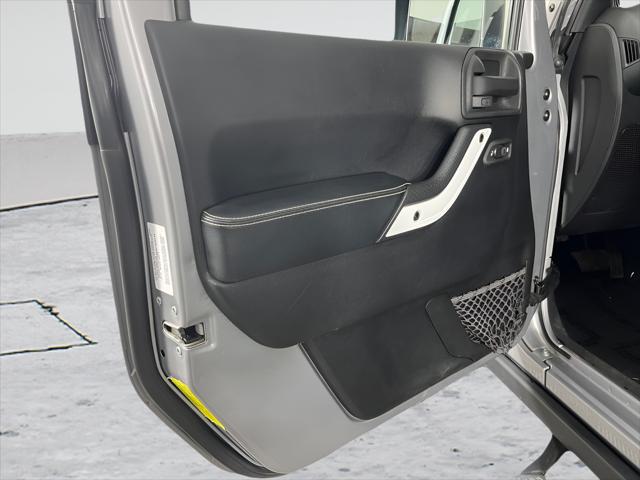 2014 Jeep Wrangler Unlimited Polar Edition